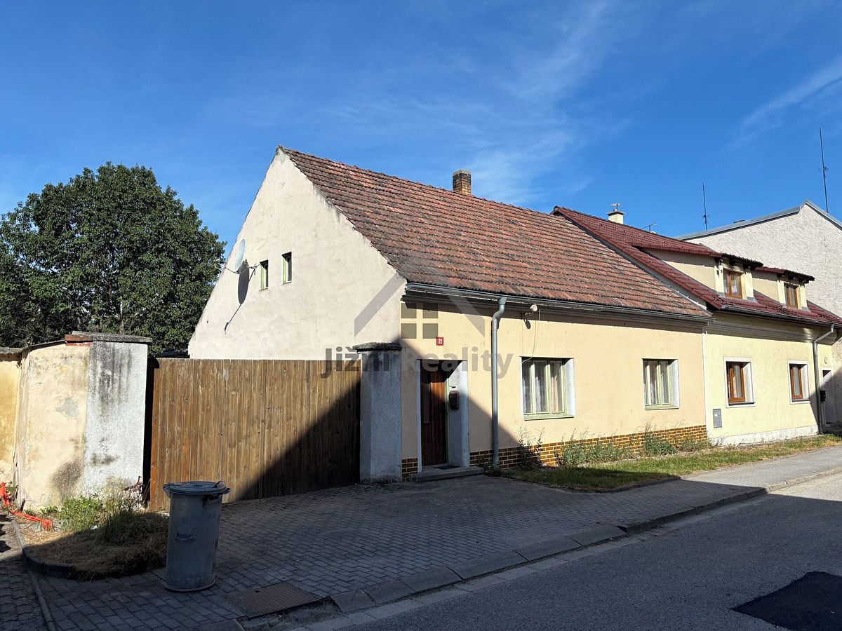 Prodej rodinného domu 205 m², pozemek 641 m²